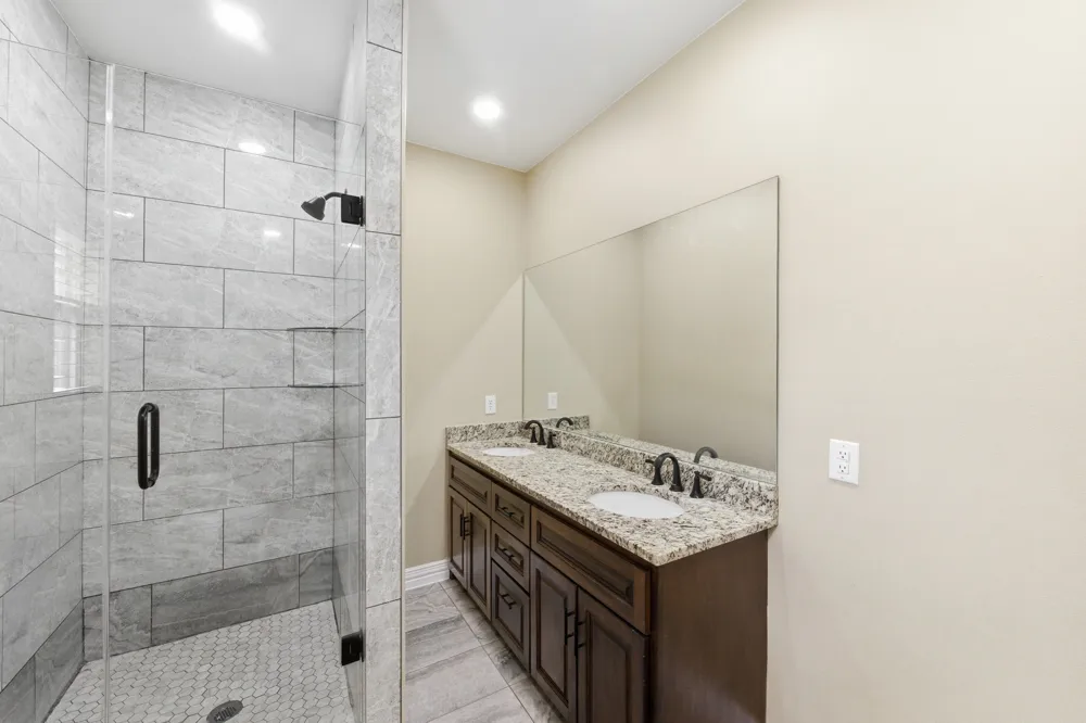2247 Old Highway 20 McDade, TX 78650