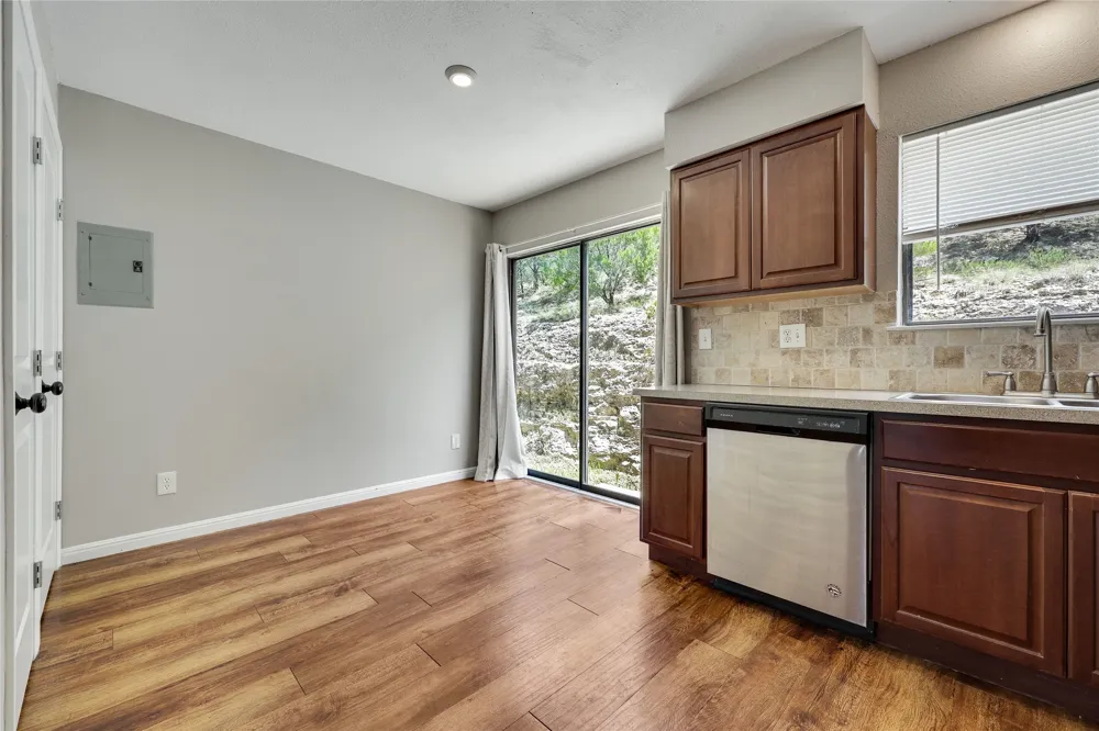21461 Coyote Trail #6 Lago Vista, TX 78645