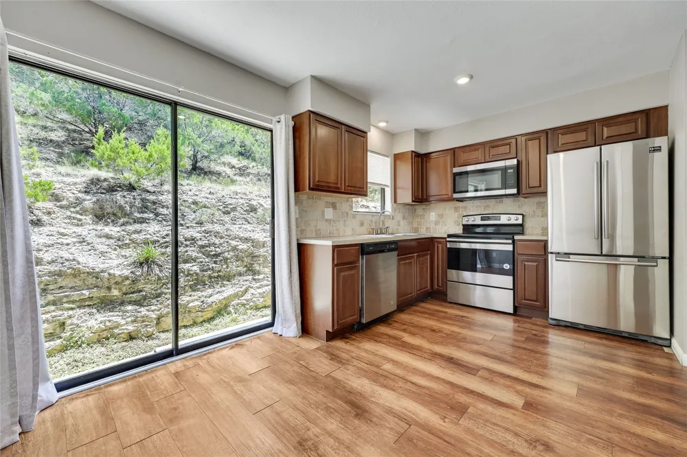 21461 Coyote Trail #6 Lago Vista, TX 78645