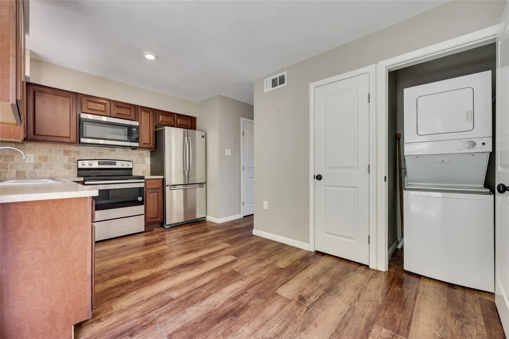 21461 Coyote Trail #6 Lago Vista, TX 78645