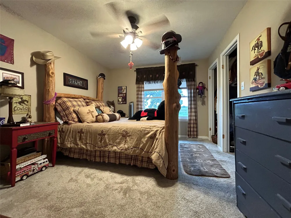 15892 Wood Rd Highway Holland, TX 76534