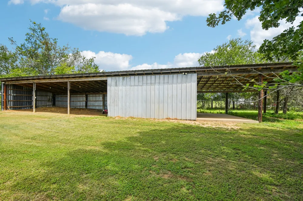 387 Goertz Drive Red Rock, TX 78662