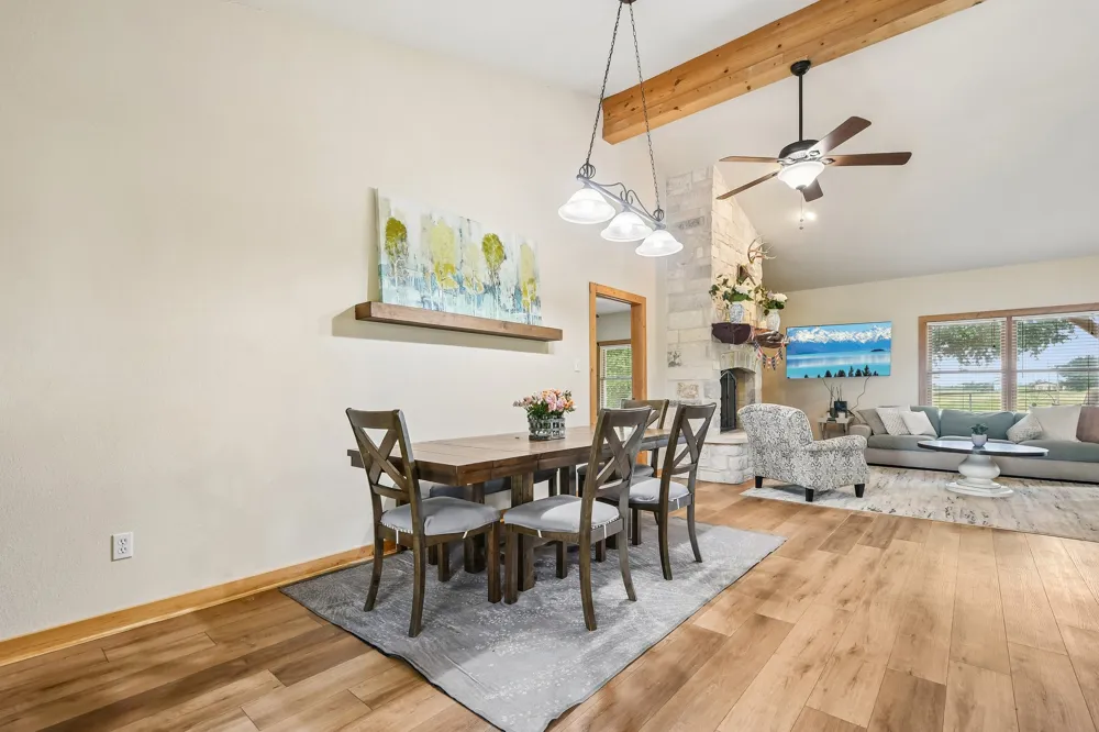 387 Goertz Drive Red Rock, TX 78662