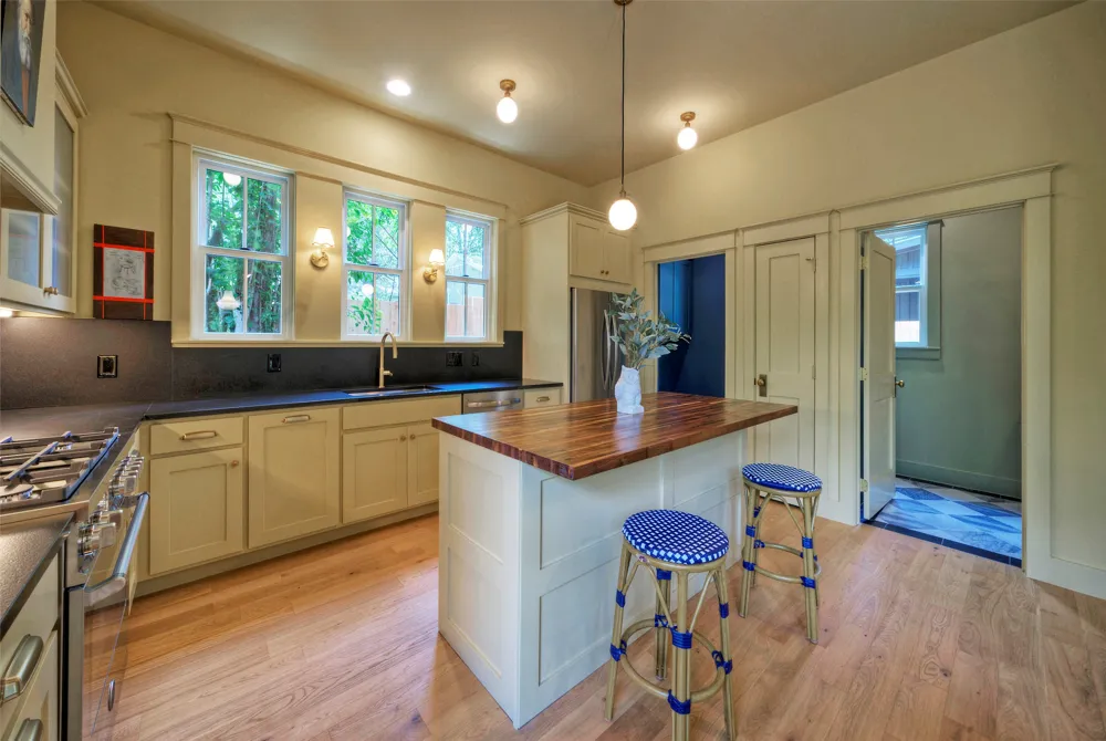 3309 Larry Lane #2 Austin, TX 78722