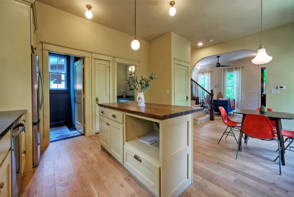 3309 Larry Lane #2 Austin, TX 78722