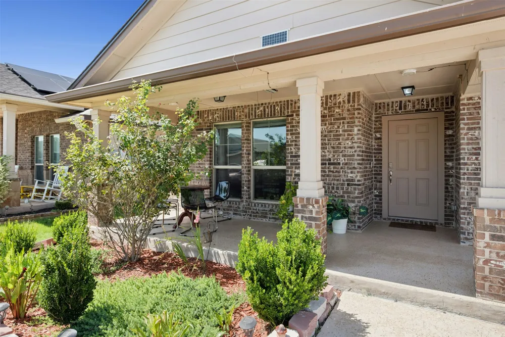 113 Reagor Drive Taylor, TX 76574