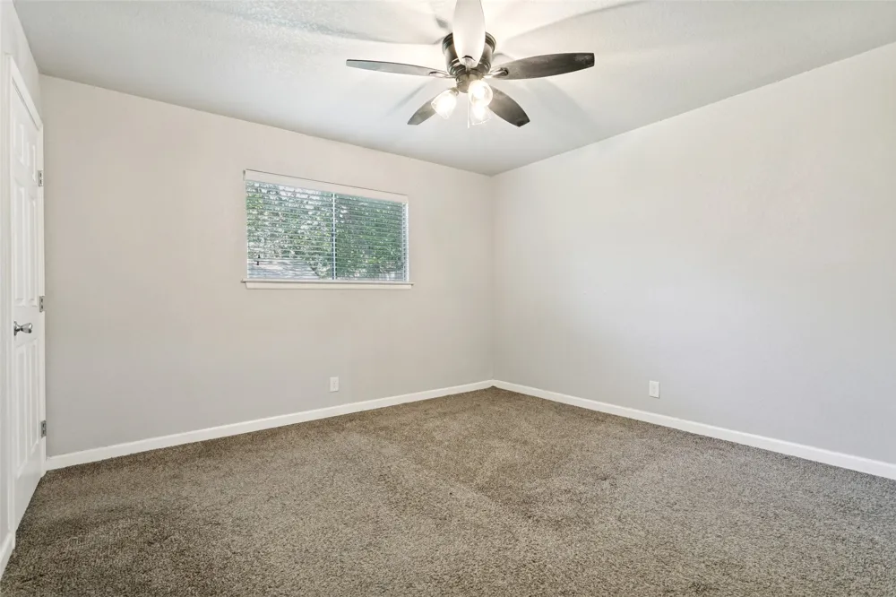 7247 Glen Hill San Antonio, TX 78239