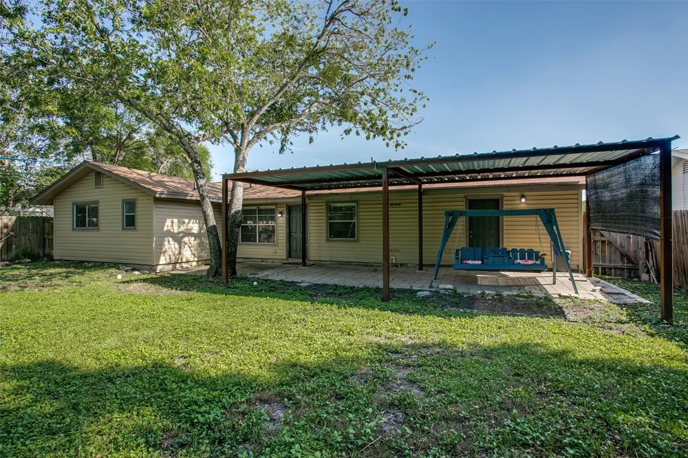 7247 Glen Hill San Antonio, TX 78239