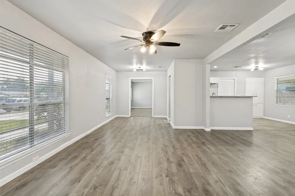 7247 Glen Hill San Antonio, TX 78239