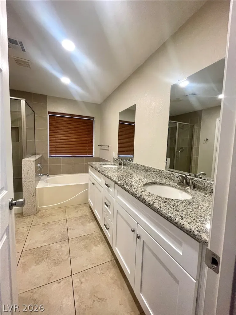 994 Trackers Glen Avenue Henderson, NV 89015