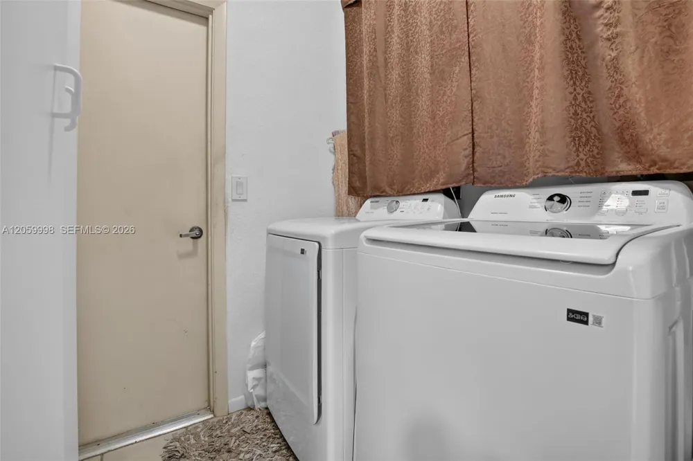 11584 Waterford Ct Cooper City, FL 33026