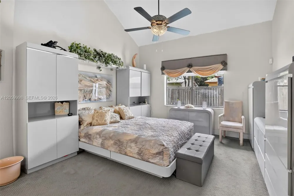 11584 Waterford Ct Cooper City, FL 33026