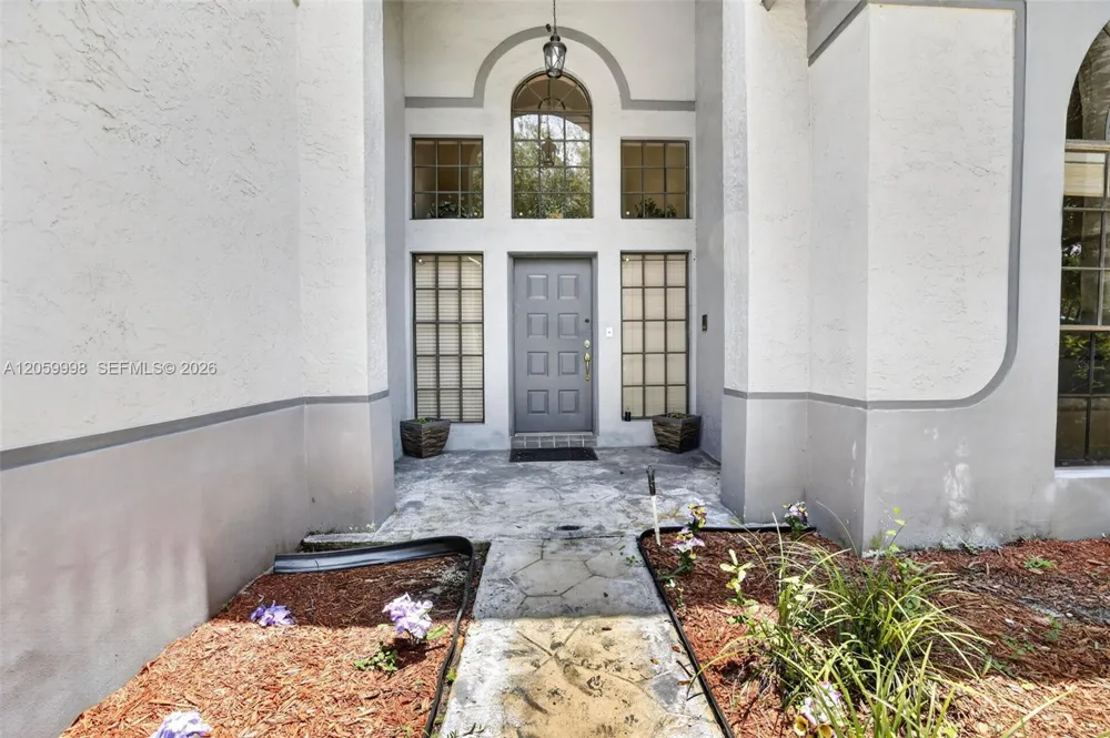 11584 Waterford Ct Cooper City, FL 33026