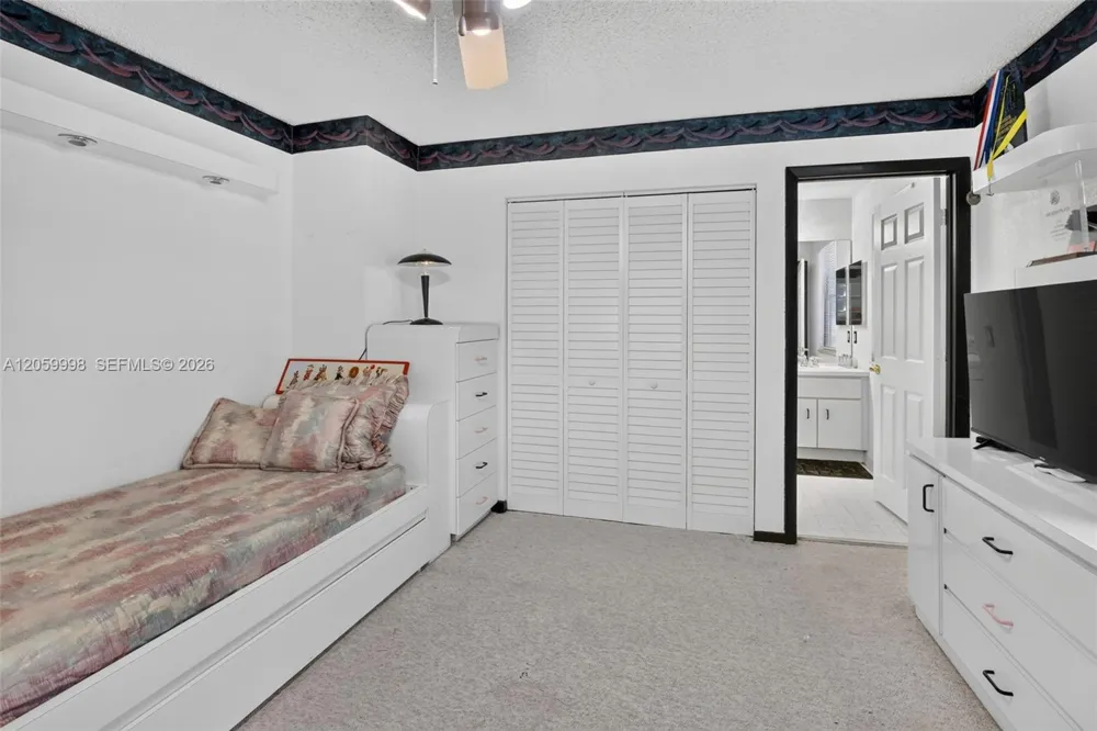 11584 Waterford Ct Cooper City, FL 33026