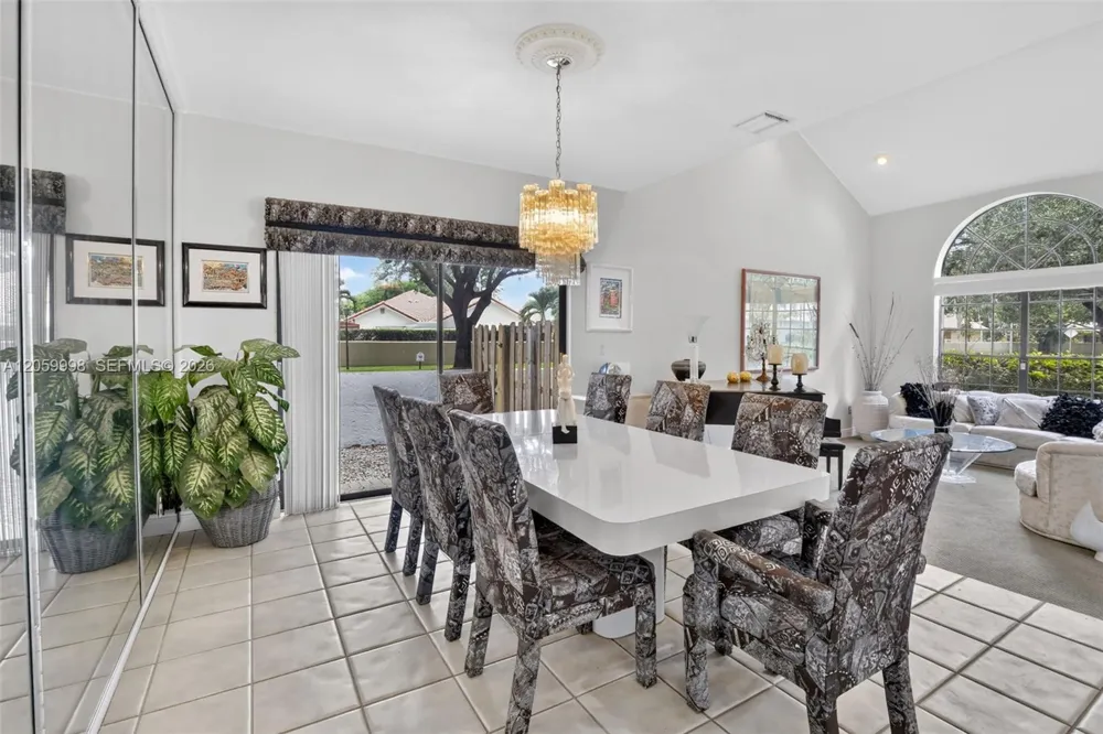 11584 Waterford Ct Cooper City, FL 33026