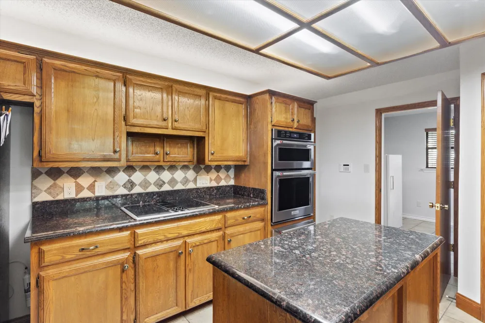 10806 Wintergreen Hill Austin, TX 78750