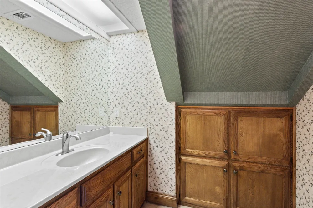 10806 Wintergreen Hill Austin, TX 78750