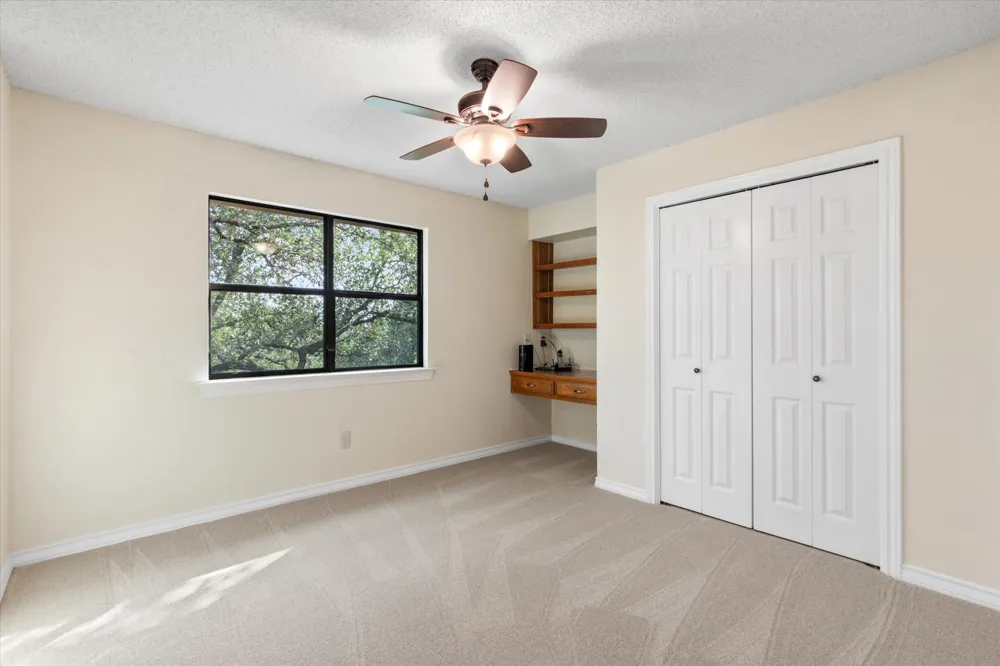 10806 Wintergreen Hill Austin, TX 78750