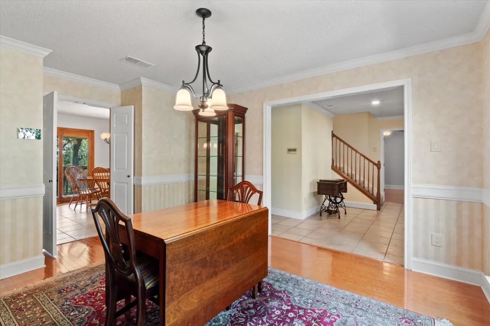 10806 Wintergreen Hill Austin, TX 78750