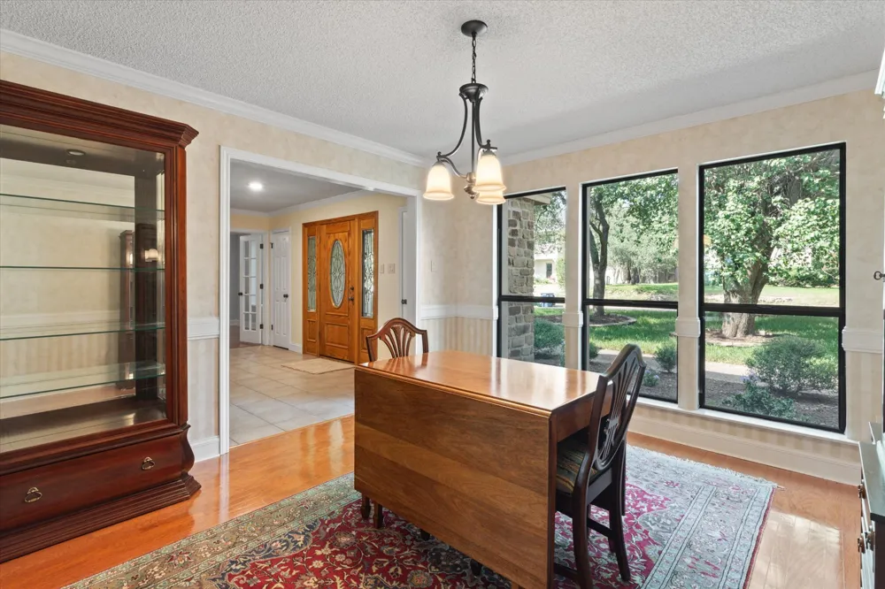 10806 Wintergreen Hill Austin, TX 78750