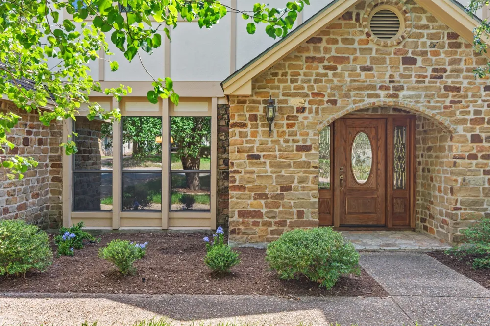 10806 Wintergreen Hill Austin, TX 78750