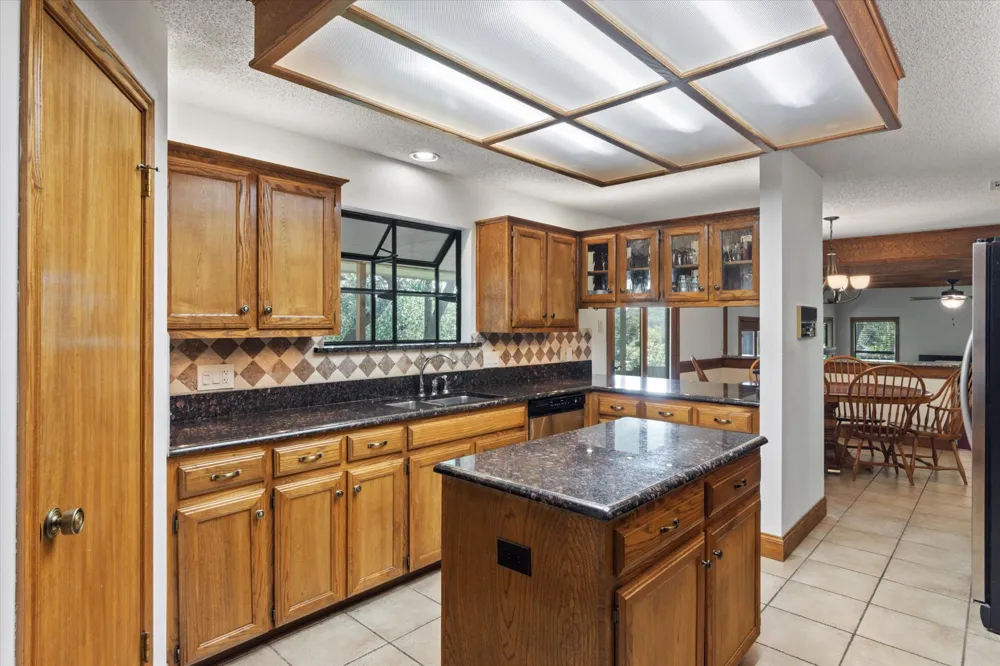 10806 Wintergreen Hill Austin, TX 78750