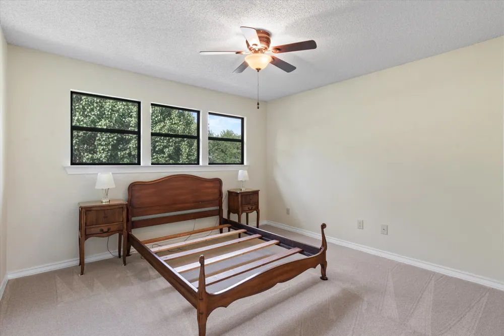 10806 Wintergreen Hill Austin, TX 78750