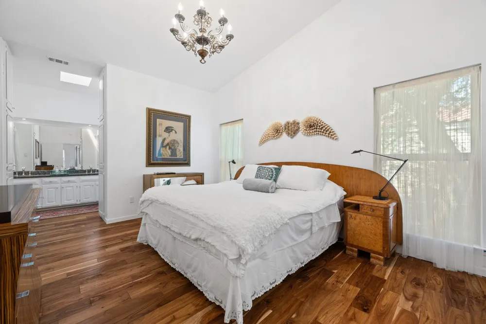 102 Crescent Bluff Lakeway, TX 78734