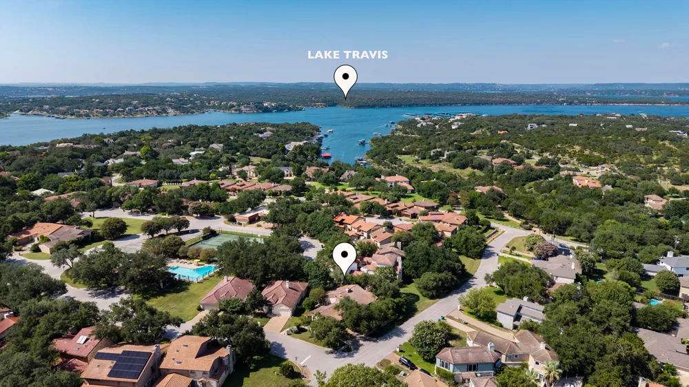 102 Crescent Bluff Lakeway, TX 78734