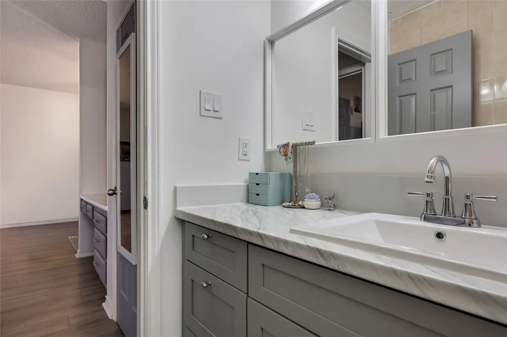 3001 Cedar Street #A-211 Austin, TX 78705