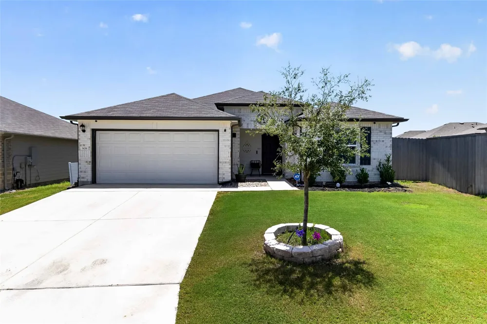 908 Gerardia Court Seguin, TX 78155