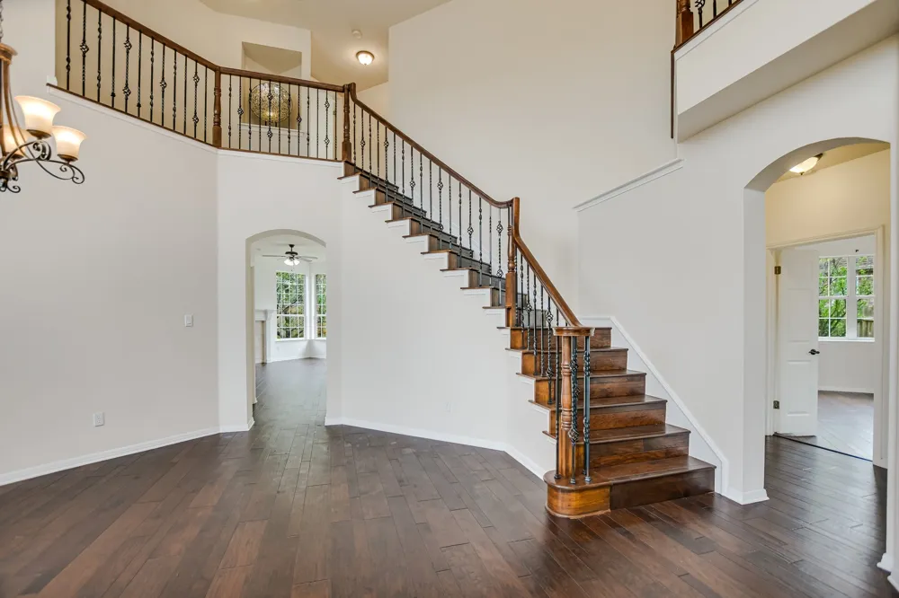 10201 Spicewood Mesa Austin, TX 78759