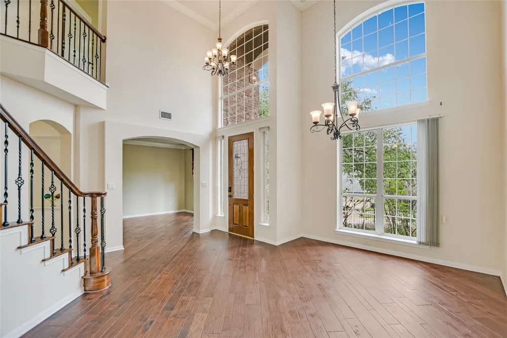 10201 Spicewood Mesa Austin, TX 78759