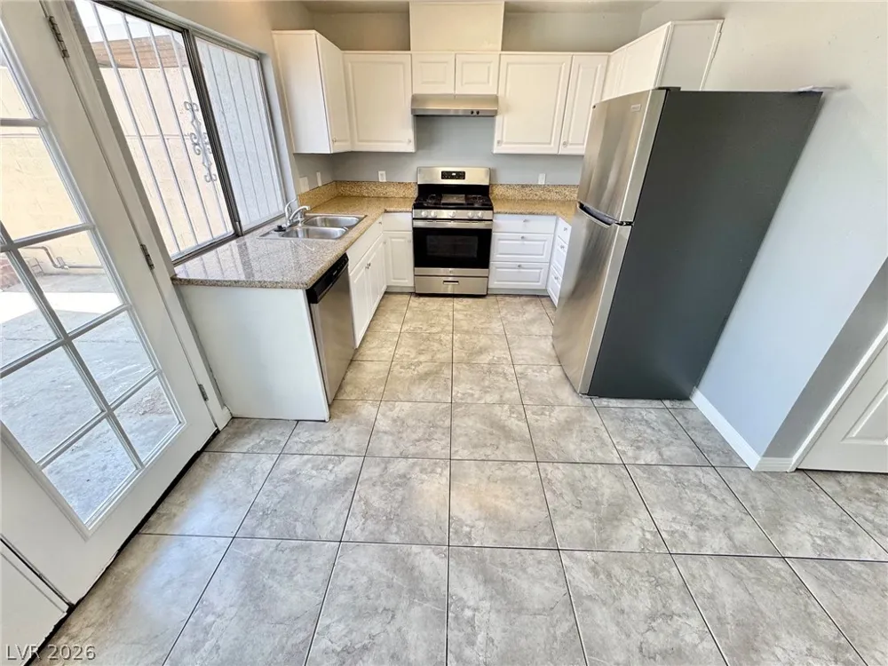 3911 Hartford Place Las Vegas, NV 89102