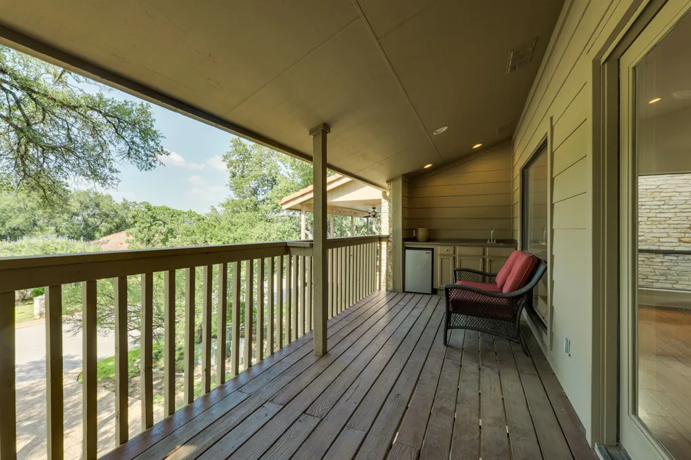 103 Crescent Bluff Lakeway, TX 78734