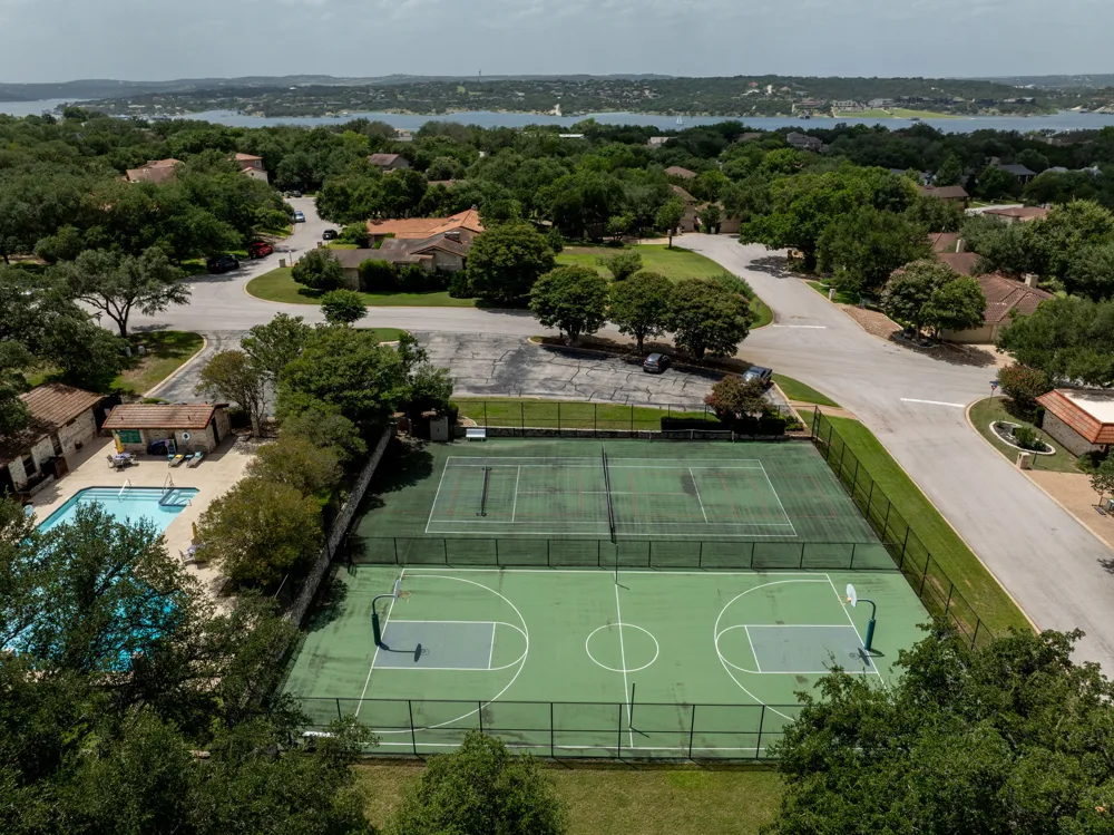 103 Crescent Bluff Lakeway, TX 78734