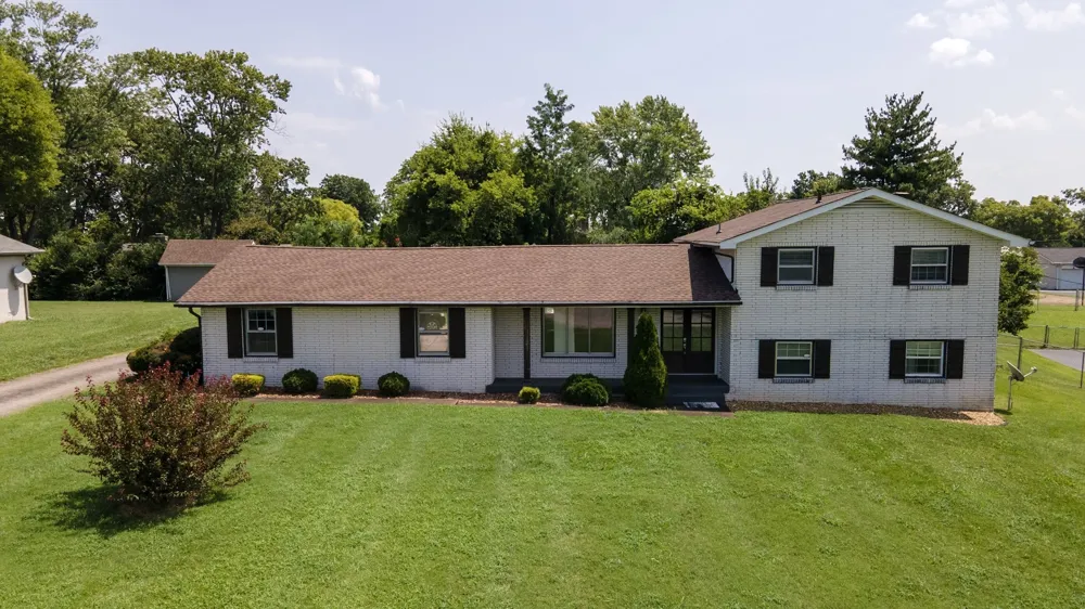 1601 Saunders Ave Madison, TN 37115