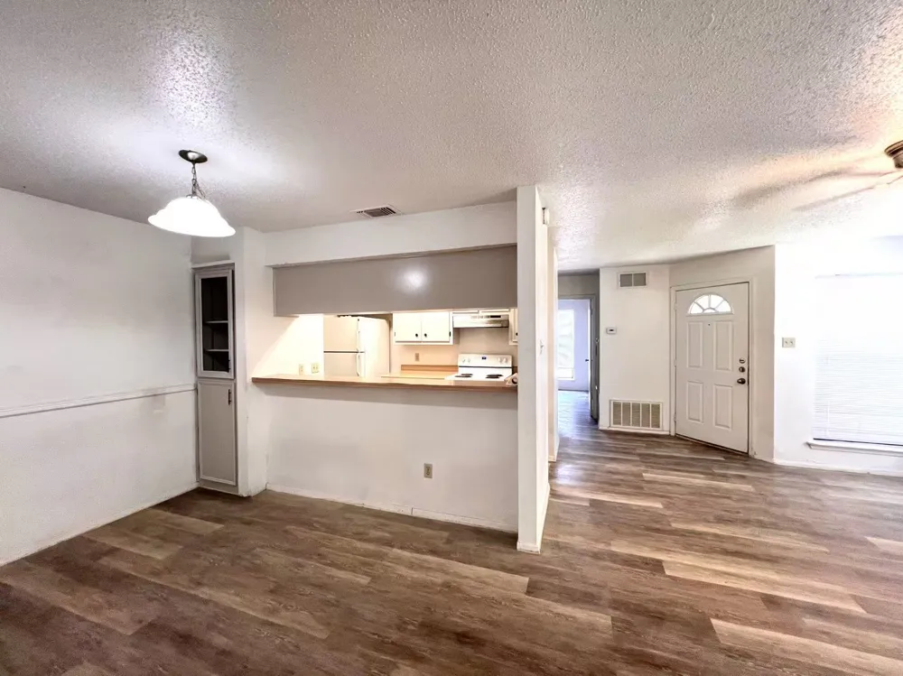 10616 Mellow Meadows #27A Austin, TX 78750