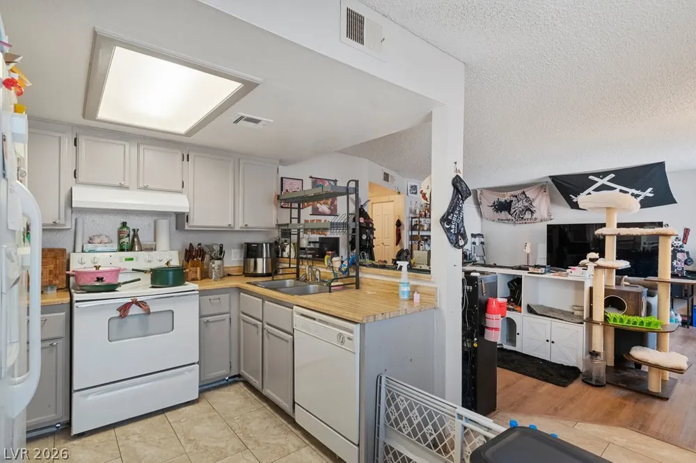 4781 E Craig Road Las Vegas, NV 89115