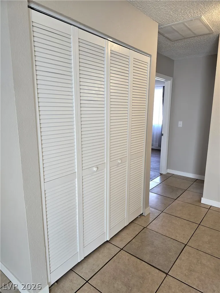 4851 E Craig Road Las Vegas, NV 89115