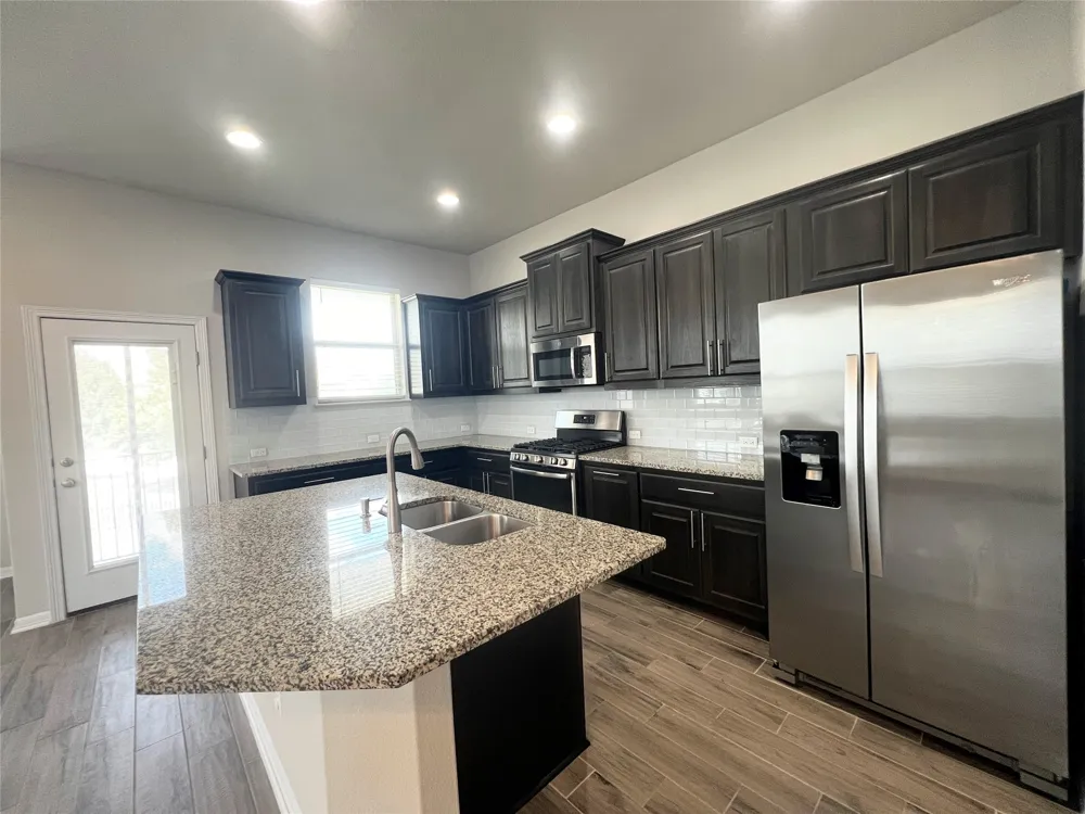 2101 Dillon Pond Lane #B Pflugerville, TX 78660
