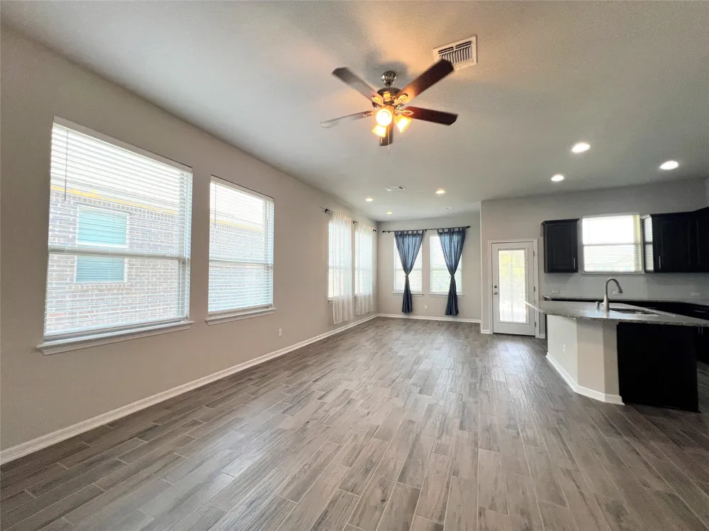 2101 Dillon Pond Lane #B Pflugerville, TX 78660