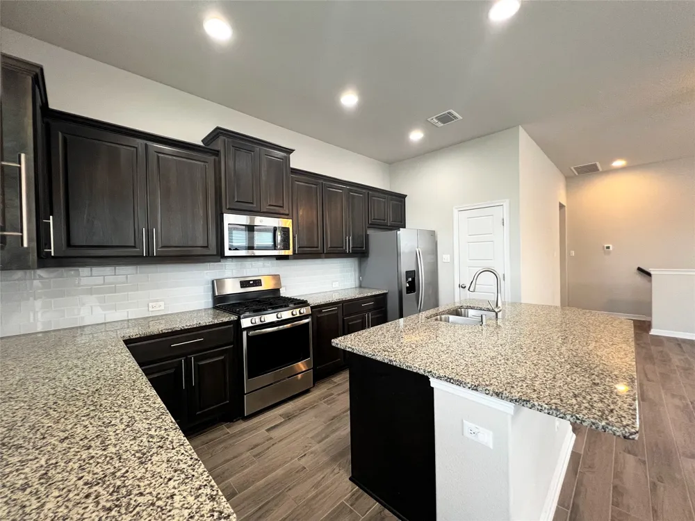 2101 Dillon Pond Lane #B Pflugerville, TX 78660