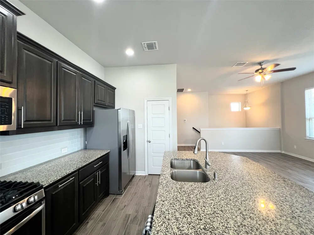 2101 Dillon Pond Lane #B Pflugerville, TX 78660