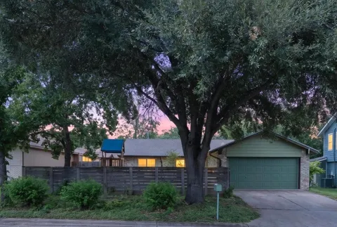 1213 Dunstan Drive