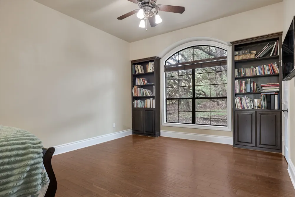 17408 Regatta View Drive Jonestown, TX 78645