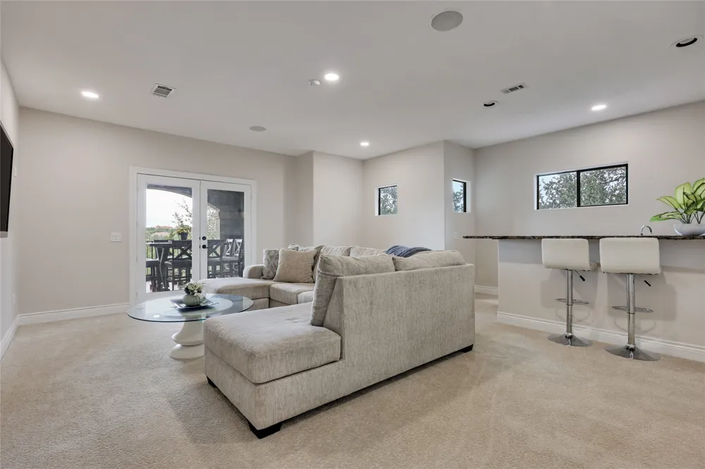 17408 Regatta View Drive Jonestown, TX 78645