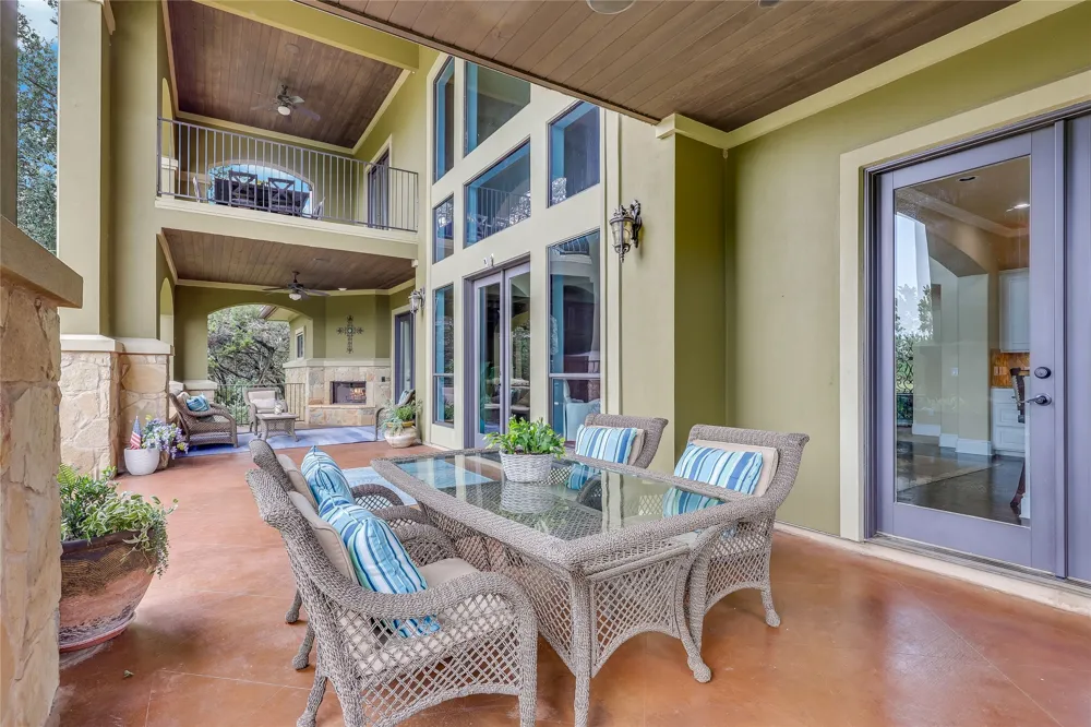 17408 Regatta View Drive Jonestown, TX 78645