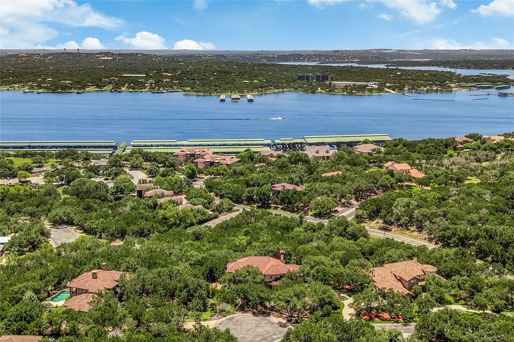 17408 Regatta View Drive Jonestown, TX 78645