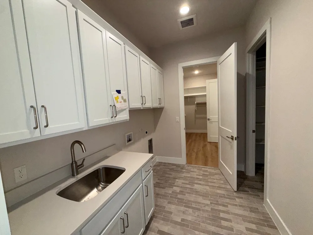 134 Pinehurst Street Meadowlakes, TX 78654
